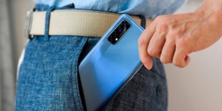 Los smartphones ayudan a dinamizar las oportunidades laborales | EL UNIVERSAL