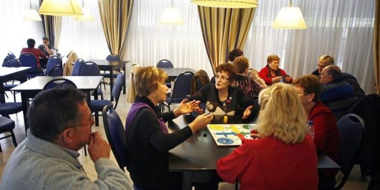 Los viajes del Imserso se empezarán a contratar en septiembre