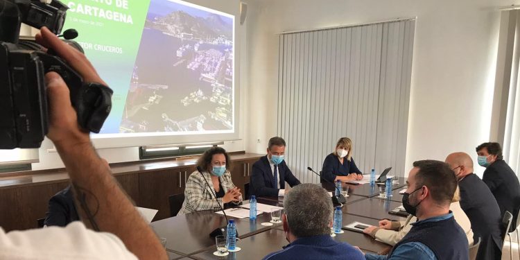 Luz verde de la Comunidad de Murcia para la reactivación de los cruceros nacionales en Cartagena