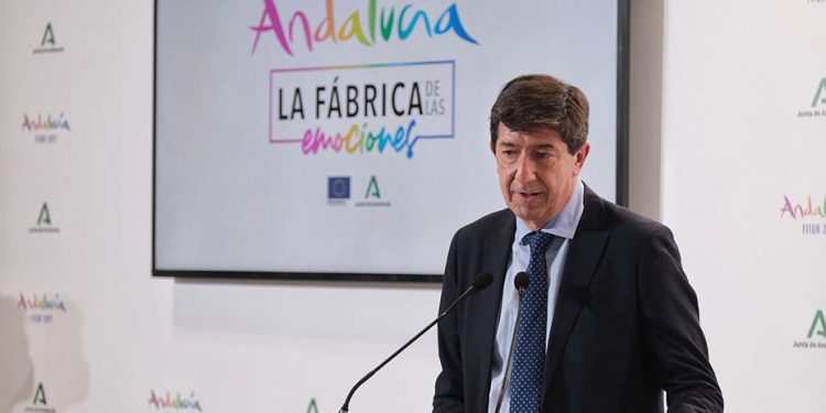Mar&iacute;n presenta en Fitur varias iniciativas tur&iacute;sticas que potenciar&aacute;n la oferta tur&iacute;stica de Andaluc&iacute;a