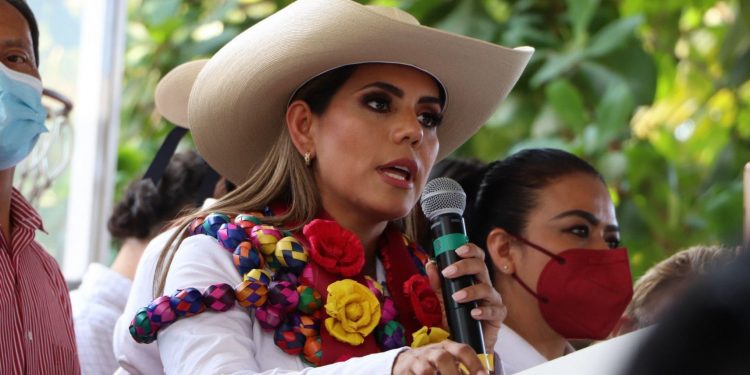 'No voy al debate, pero no es por falta de capacidad', dice Evelyn Salgado