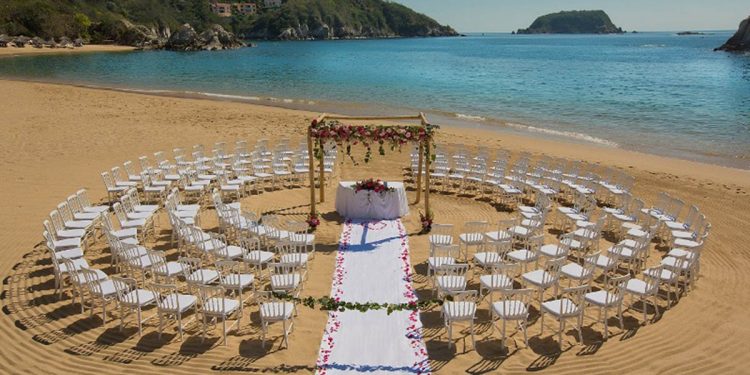 Participan Huatulco y Mazunte en premios Belief de turismo de bodas