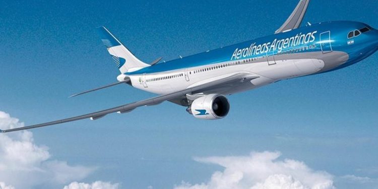 Por la pandemia, Aerolíneas Argentinas suspende vuelos al exterior - Tucumán