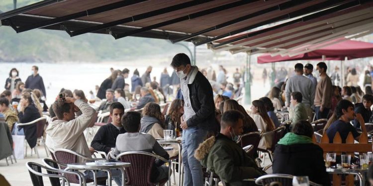 Primera prueba de la casi normalidad