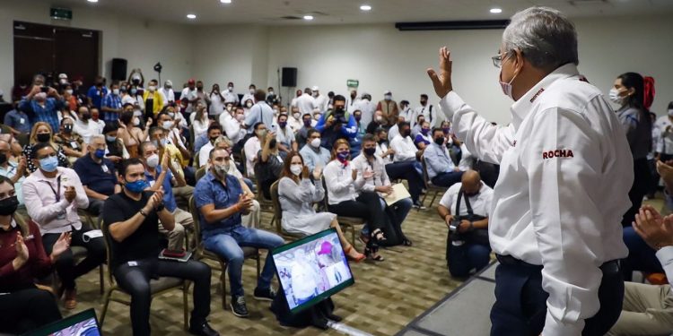 Rubén Rocha impulsará vocación turística internacional de Mazatlán