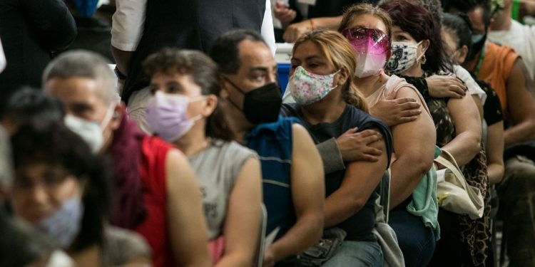 Salud suma 234 muertes más por COVID; aplican 58 mil vacunas