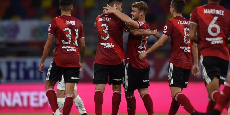 Suspenden la visita de River a Independiente Santa Fe, y los viajes de Argentinos y Lanús a Colombia