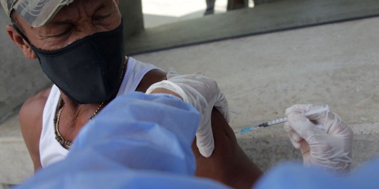 Turismo de vacunas se abre paso en EU