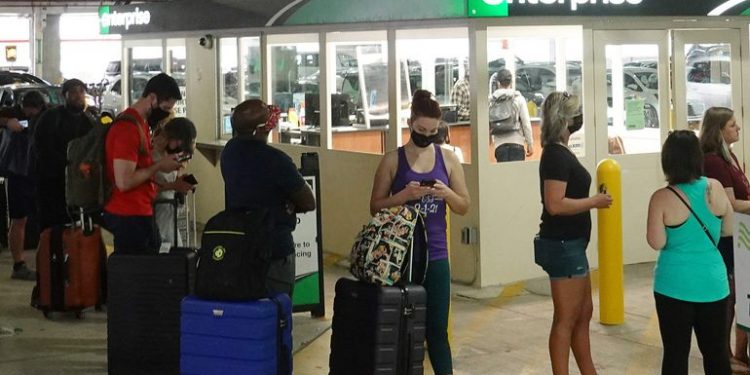 Turismo interno en EE.UU. empieza a recuperarse del golpe de la covid-19 - Viajes