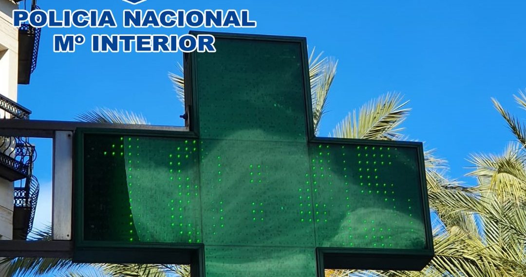 Un empleado de una farmacia falsifica PCRs a ciudadanos marroquíes para viajar