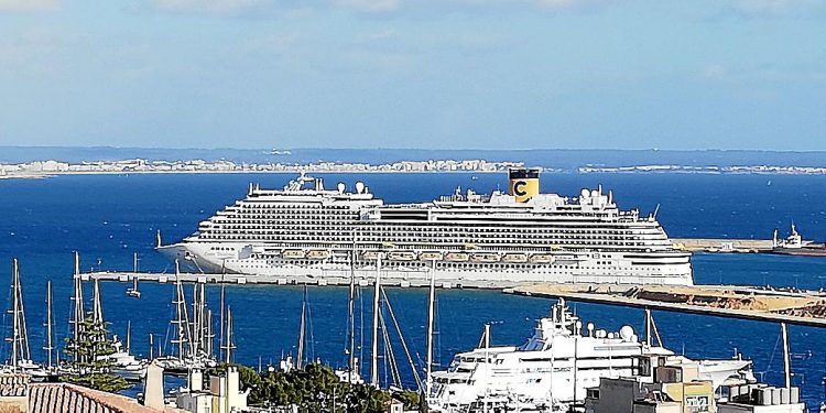 El protocolo solo permite las escalas de cruceros con recorrido exclusivo entre puertos españoles.