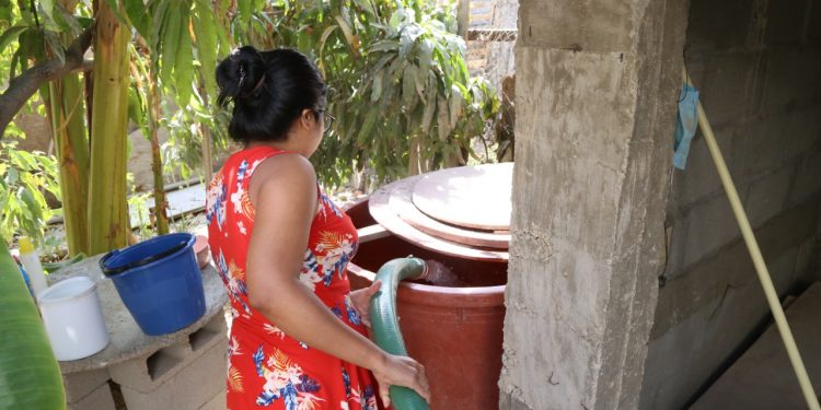 30 viajes de pipas con agua potable se distribuyen diariamente a la ciudadanía de Cabo San Lucas