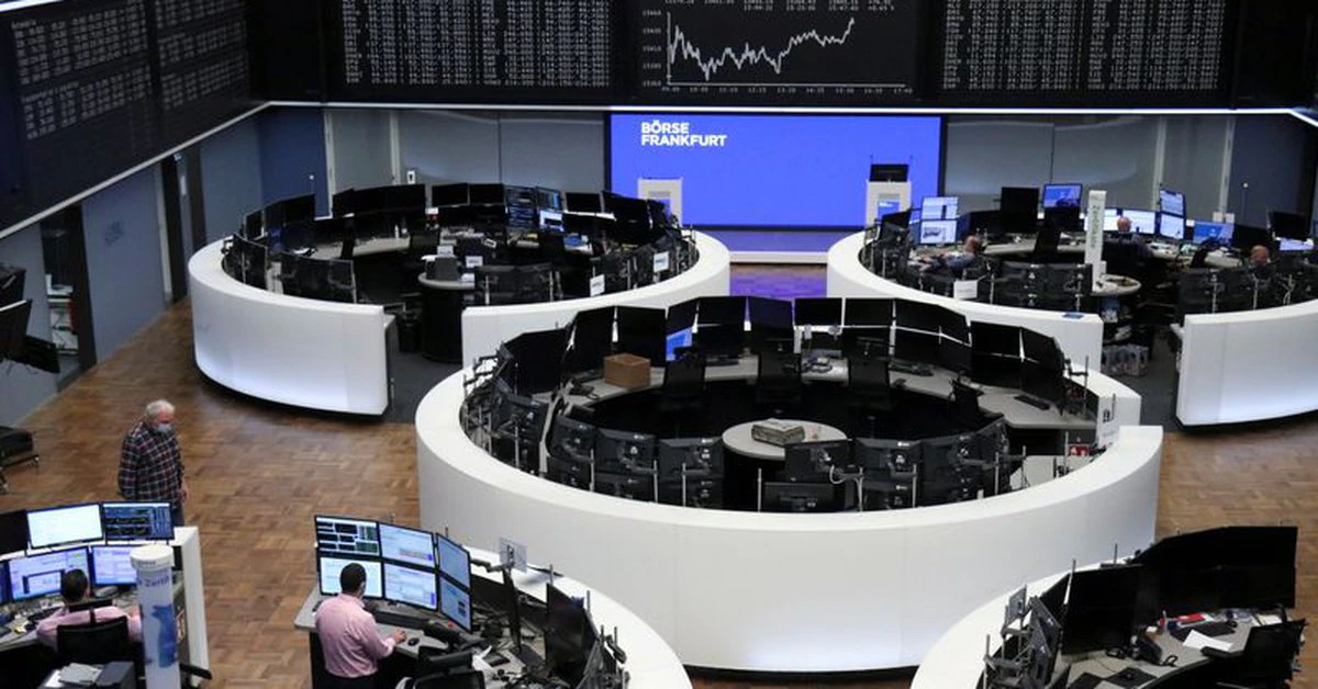 Acciones europeas tocan máximos récord impulsadas por sectores de viaje e inmobiliario