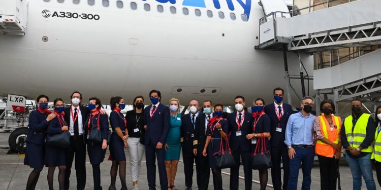 Aerolínea española inaugura ruta de larga distancia entre Madrid y Punta Cana