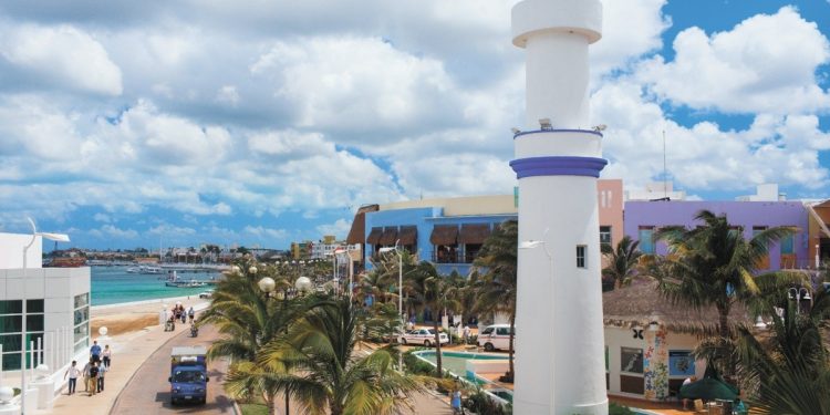 Confirman arribo de 4 cruceros a puertos de Quintana Roo