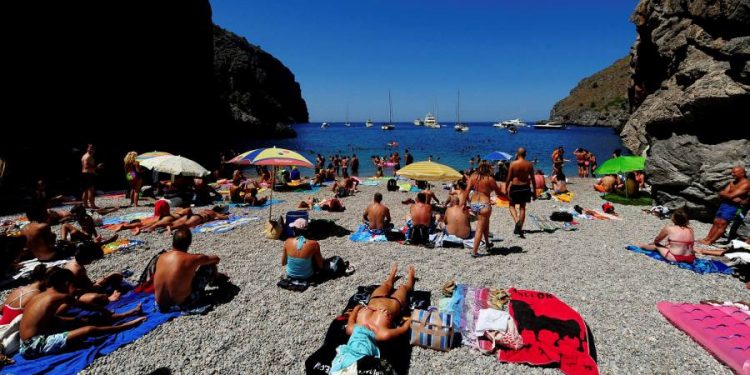 Coronavirus: el Reino Unido agrega más países a su 'lista verde' de viajes: como sucedió