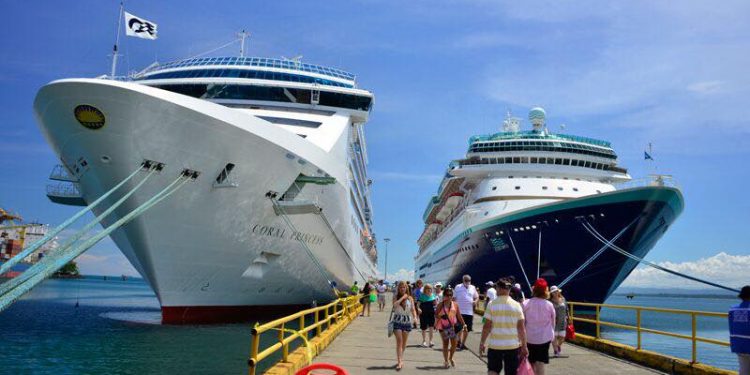 Costa Rica podría empezar a recibir cruceros con personas completamente vacunadas en próximos meses