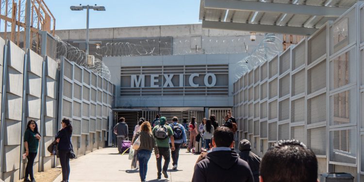 EU prorroga restricciones de viaje en fronteras con MÃ©xico y CanadÃ¡