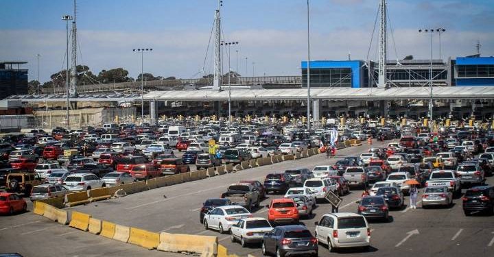 Ee.uu. Amplía Restricciones de Viaje en sus Fronteras con Canadá y México Hasta el 21 de Julio
