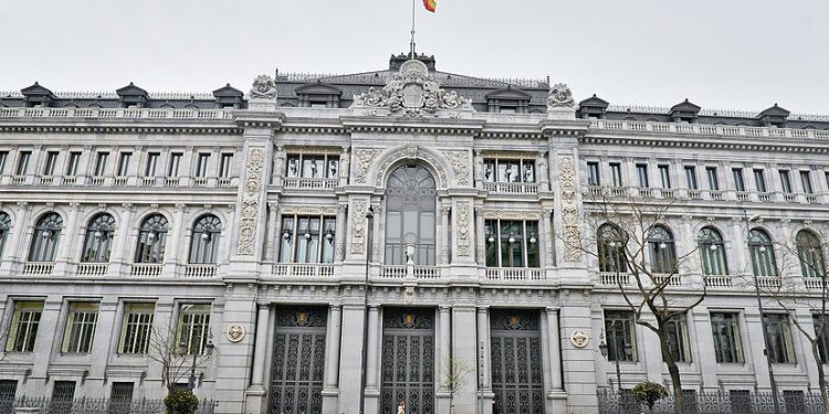 El Banco de Espaa paga casi un milln de euros por los apartamentos de verano de sus empleados
