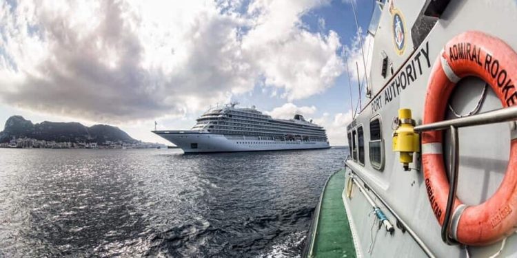 El Gobierno levanta la prohibición de atraque para los cruceros internacionales