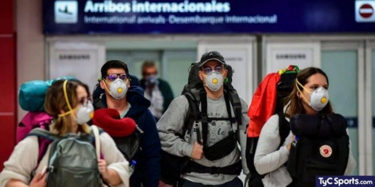 El drama de las agencias de turismo y pasajeros por el nuevo cupo aéreo desde el exterior