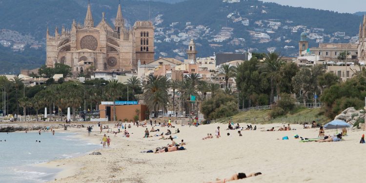 El megabrote de Mallorca deja ya más de 500 casos nacionales