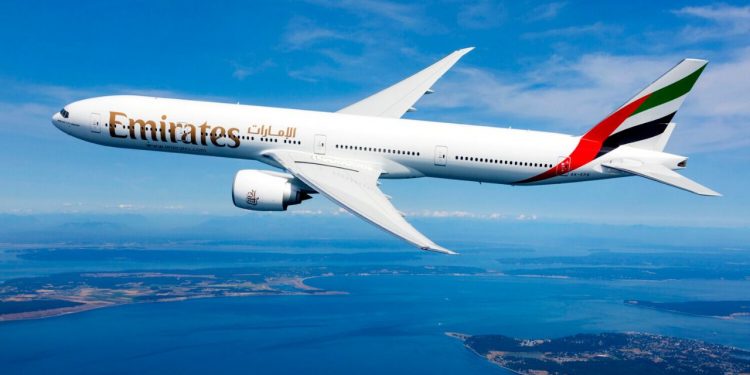 Emirates vuela de nuevo a Phuket