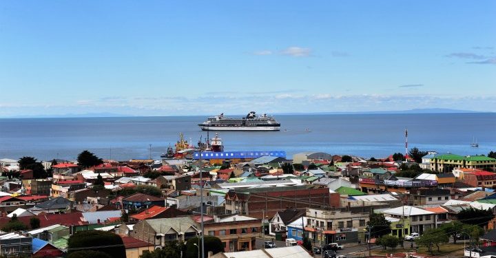 Empresas de cruceros manifiestan que desean operar desde Punta Arenas