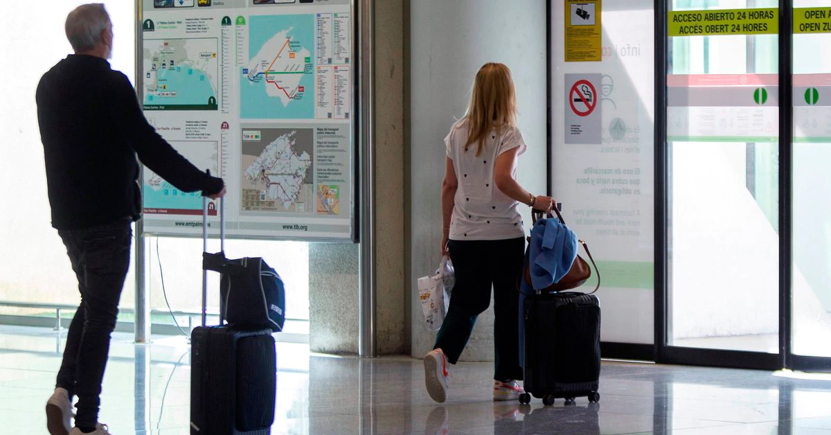 España abre las fronteras a los turistas vacunados y los cruceros internacinales