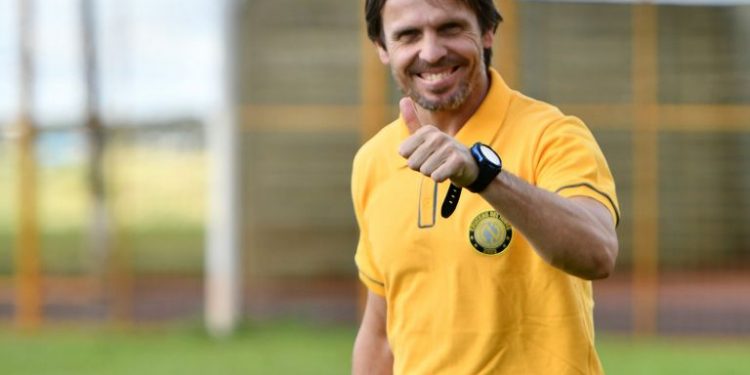 Federal A: Carlos Marczuk dejó de ser el entrenador de Crucero