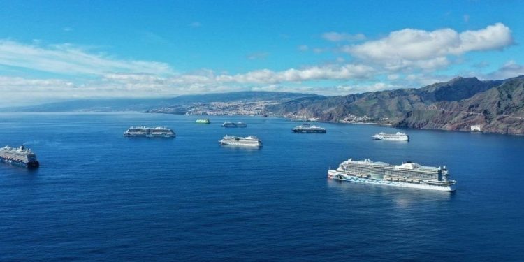 Importante respuesta de las navieras de cruceros tras el fin de la prohibición dictada por España