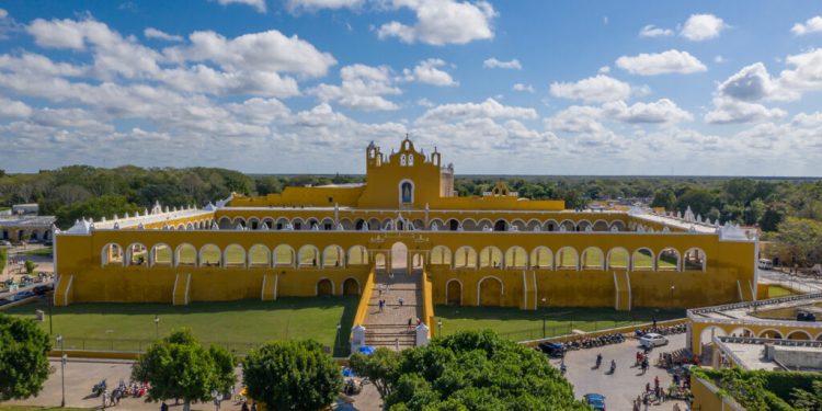 Izamal, el pueblo mágico color amarillo de Yucatán