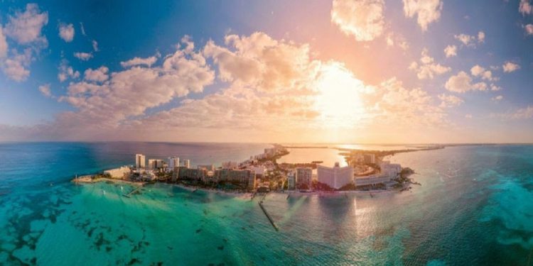 La reactivación turística del Caribe mexicano cumple un año