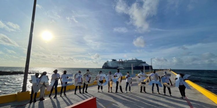 Llega a Mahahual el primer crucero en 15 meses