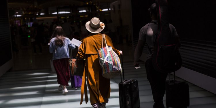 Londres cambia su recomendación y ya no desaconseja viajar a Canarias