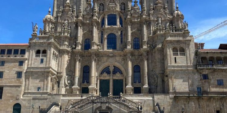 Los bloggers de viajes Viajeros Callejeros visitan A Coruña en su ruta por Galicia
