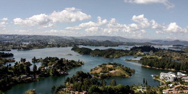 Los mejores destinos para viajar con niños por Colombia