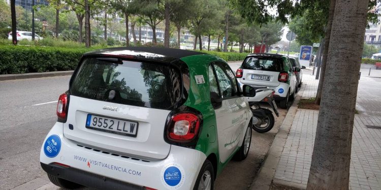 Más de 3.000 usuarios y casi 6.000 viajes: así ha ido el primer mes del 'carsharing' en València