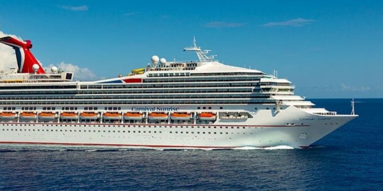 Mauricio Vila confirma llegada del crucero Carnival al puerto de Progreso
