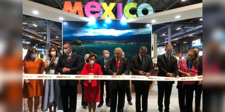 Sectur Fitur 2021 Madrid Corte de liston Pabellón México.jpeg