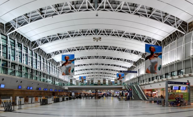 Pasajeros piden consejo a las agencias: viajar o aplazar salidas