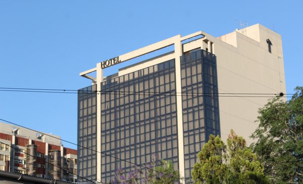 Por la baja movilidad turística hay 18 hoteles que permanecen cerrados en Capital