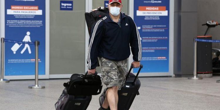 Llegada de vuelos a Ezeiza