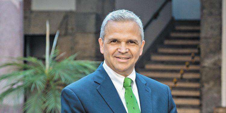 Queremos que los empresarios enfrenten el reto de una crisis mundial con optimismo a través de herramientas sólidas: Lorenzo Fernández Alonso