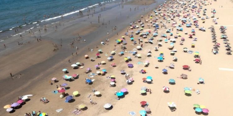 Reino Unido excluye a Baleares y Canarias de su 'lista verde' de destinos turísticos