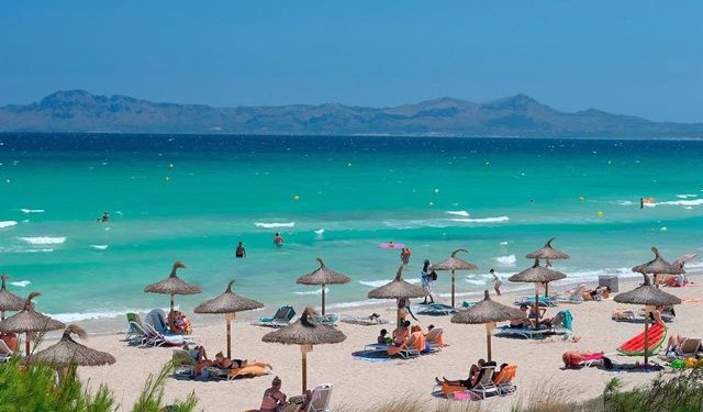 La playa de Muro, en Mallorca, un auténtico paraíso para vivir el mejor verano de tu vida