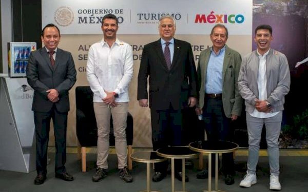 Se convierte checo pérez en embajador turístico de méxico