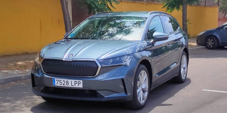 Toma de contacto: Skoda Enyaq iV. ¿Mejor que el Volkswagen ID.4? (Vídeo)