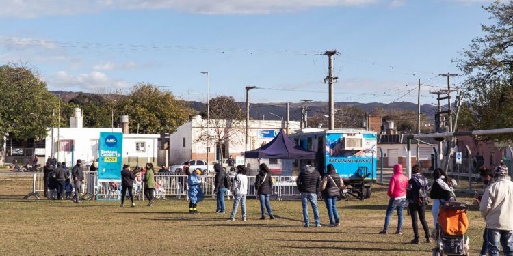 "Tu Gobierno Cerca" estar en barrio Residencial El Crucero